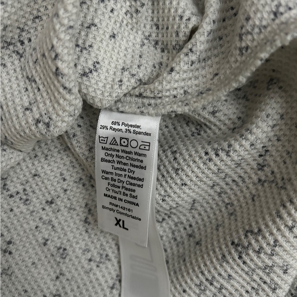 LuLaRoe Speckled Aubrey Top - Picture 3 of 6